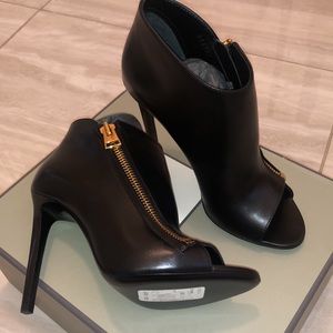 NEW Tom Ford peep toe Ankle boots size 38.5